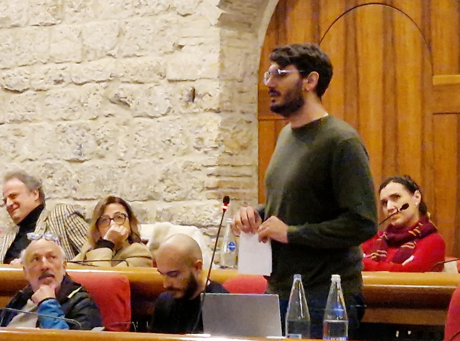 Cinghiali in città: una situazione ormai insostenibile per sicurezza e salute pubblica, l'amministrazione deve attivarsi nei confronti degli organi competenti 