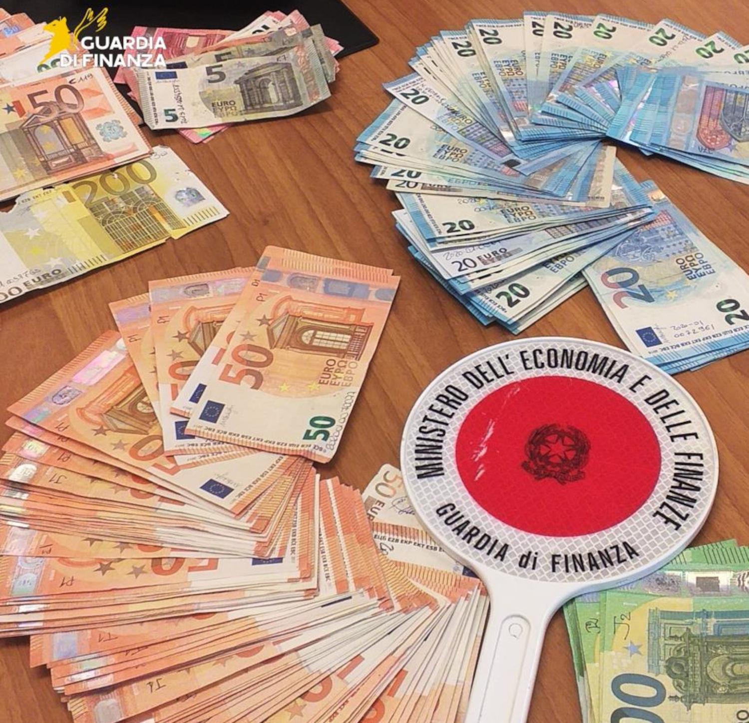Antonio Cervigni, uno degli arrestati, parla del commissario straordinario Guido Castelli, non indagato, come 'l'asso nella manica di Fabio Pistarelli'