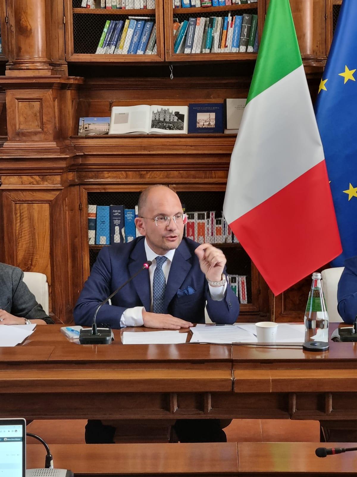 Castelli: 'Il Laboratorio Appennino centrale è la dimostrazione dell’assurdità dell’approccio ideologico al Green Deal denunciato da Giorgia Meloni'