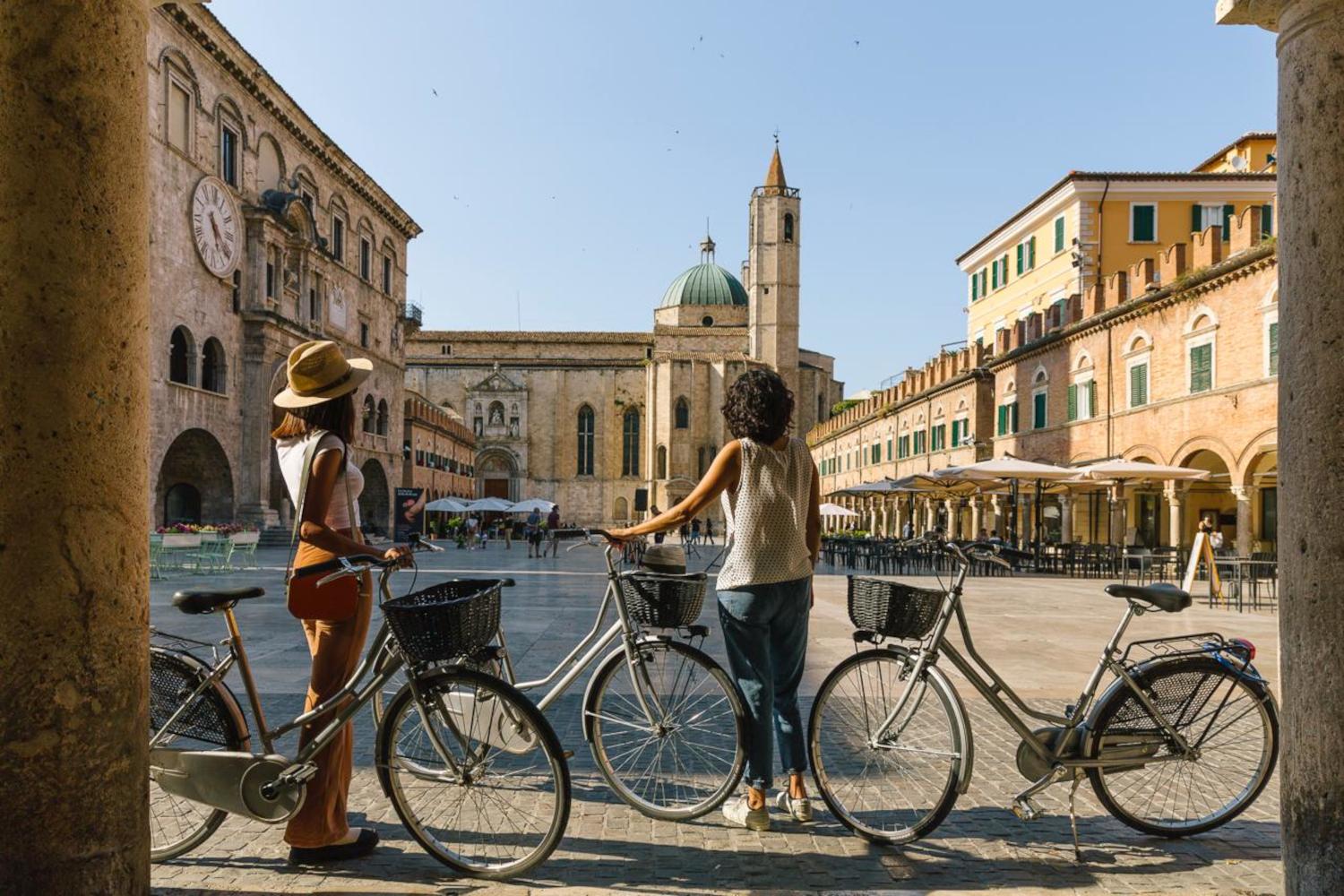 Siglato l'accordo per il finanziamento di 'Piceno Bike'