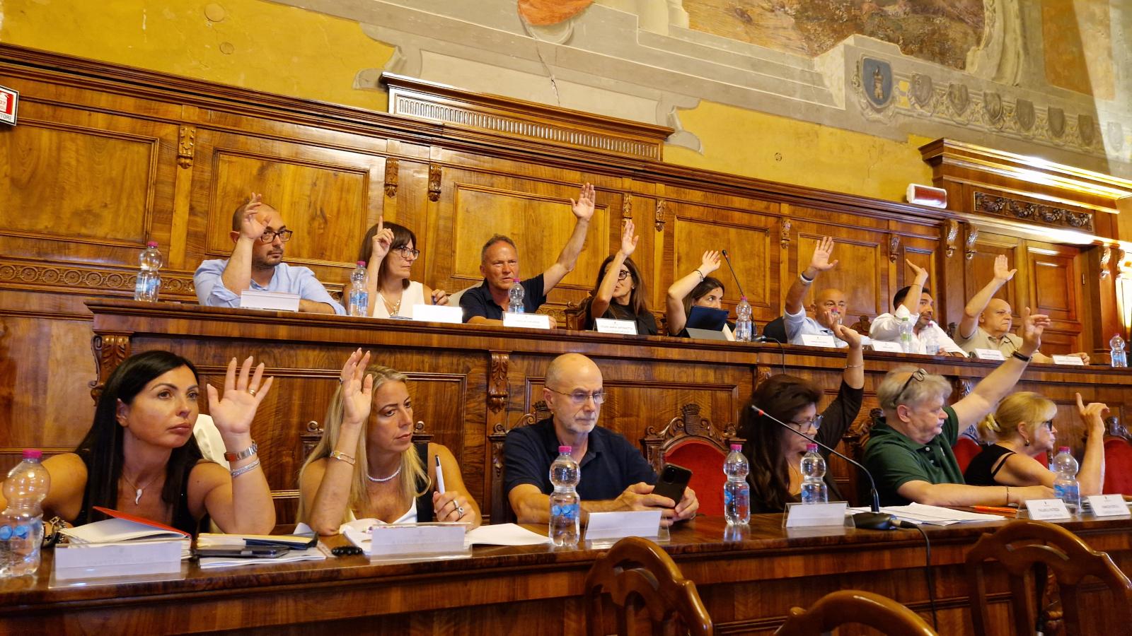 Fratelli d'Italia: 'Difendere le attività storiche significa difendere l'identità delle Marche'