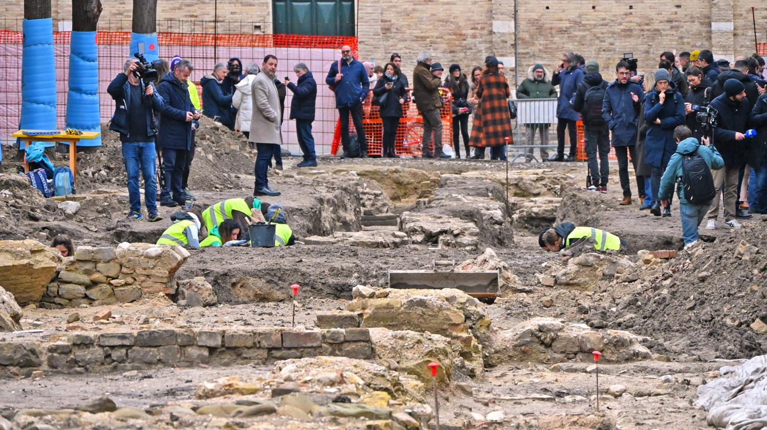 Scoperta straordinaria a Fano: torna alla luce la Basilica di Vitruvio