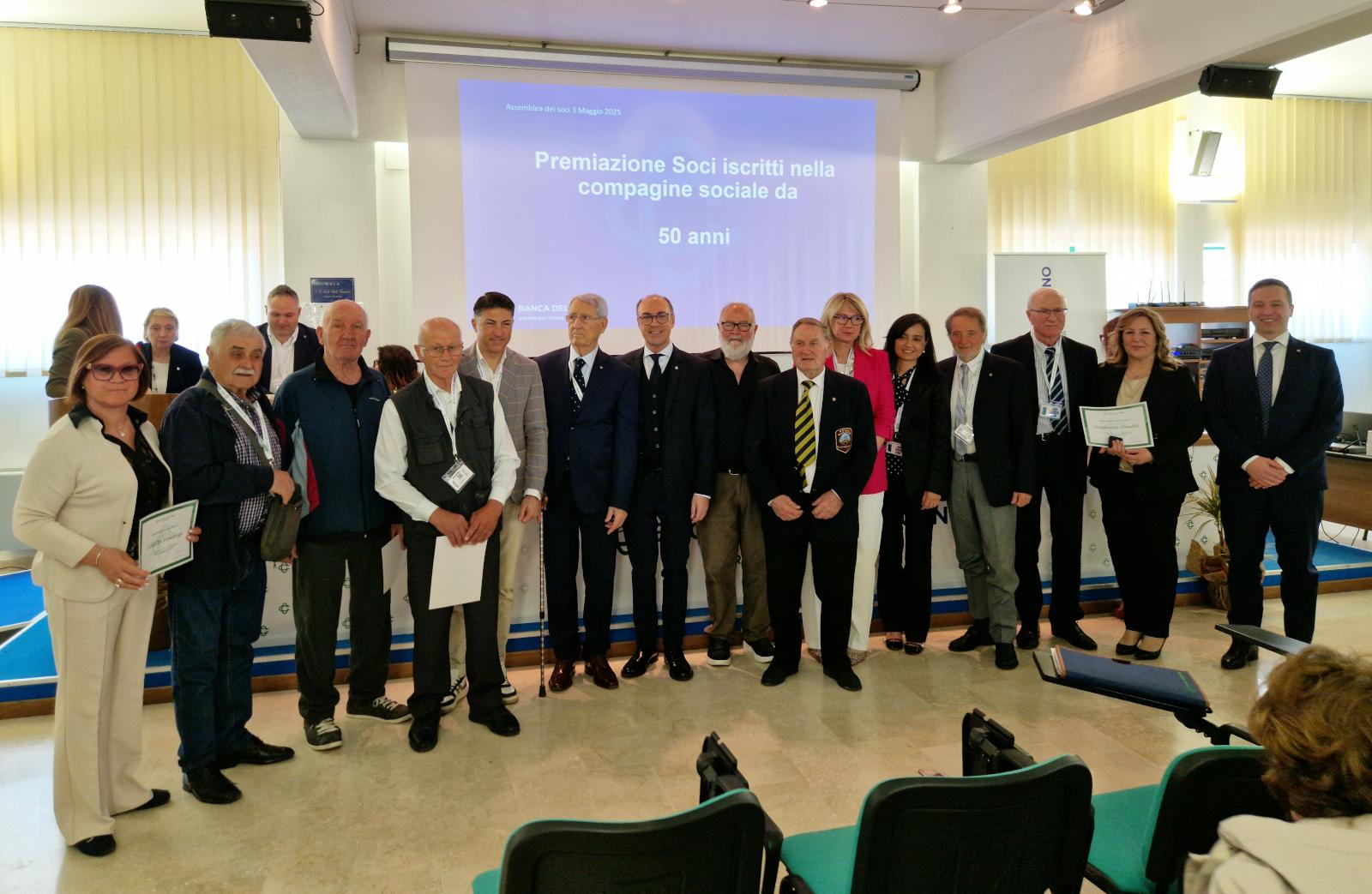 Banca del Piceno: l'assemblea approva un bilancio molto positivo e l'istituto di credito riafferma la sua immagine di banca del territorio
