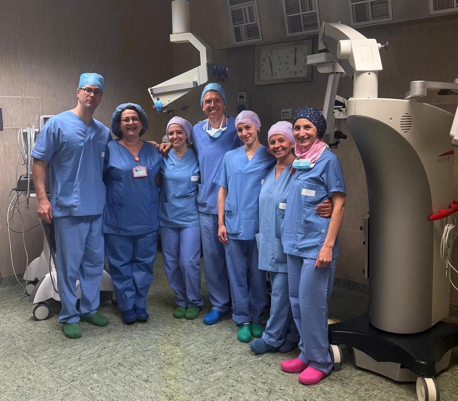 All’ospedale ‘Madonna del Soccorso’ trattamento innovativo del glaucoma: impiantato dall’Uoc di Oculistica il dispositivo ‘istent infinite’ su 3 pazienti