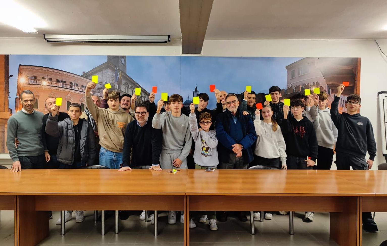 15 Nuovi Fischietti per l'AIA di Ascoli Piceno