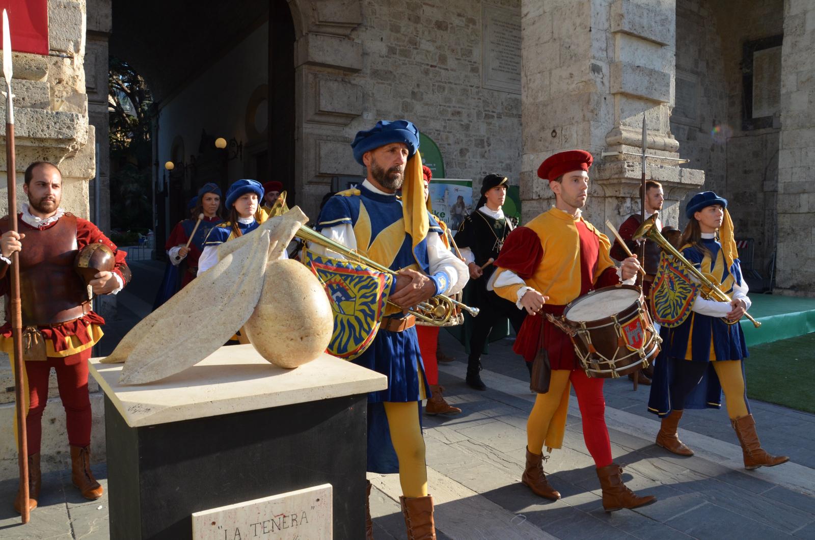Al via domani, sabato 8 agosto, ad Ascoli; la tredicesima edizione  di 'Ascoliva Festival”, il festival dell’oliva ascolana dop, nel chiostro di San Francesco