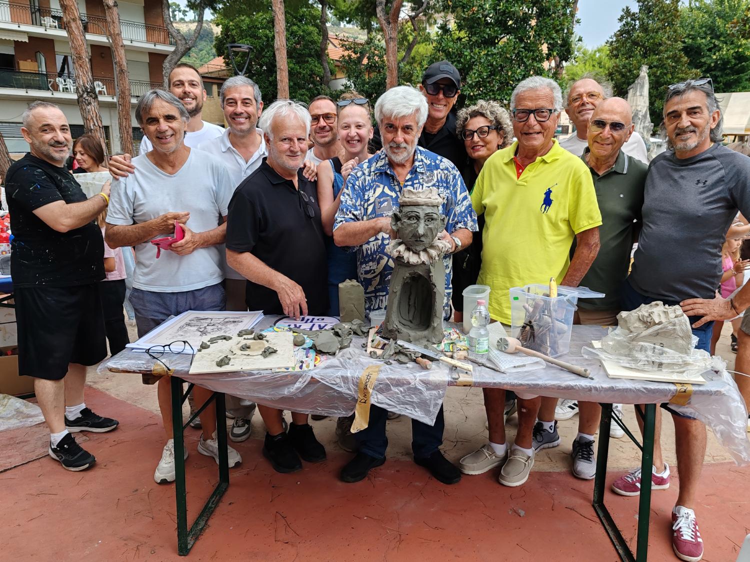 'Il mio Pinocchio… a Grottammare!': L’associazione Altro Orizzonte promuove l'asta di beneficenza in Piazza Kursaal a favore della Fondazione Anffas