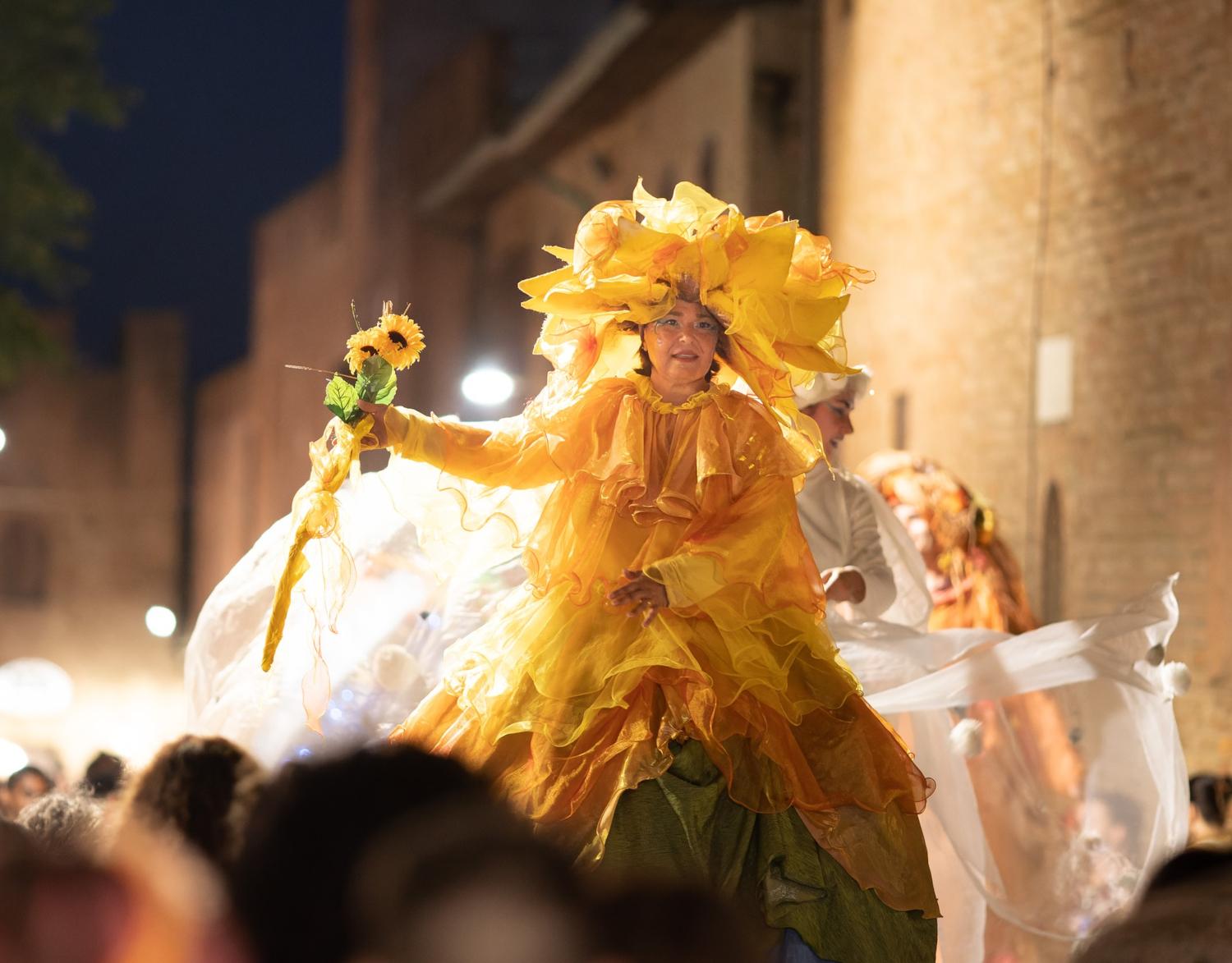 Torna 'La Notte, il Circo e la Luna', il 10 agosto Ascoli si trasforma in un grande palcoscenico sotto le stelle