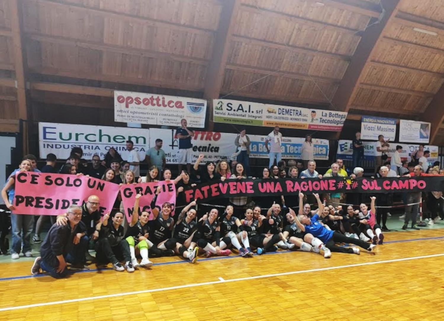 La Pallavolo Comunanza conquista la promozione in 1^ divisione femminile