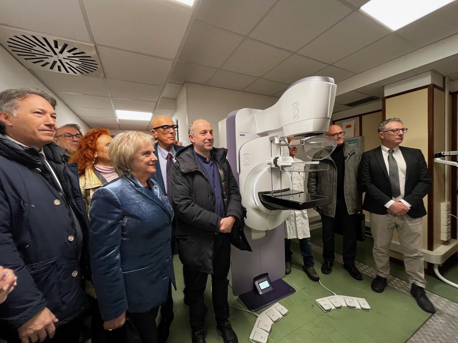 Arrivato il nuovo mammografo all’ospedale di San Benedetto inaugurato oggi, dalla prossima settimana i primi esami