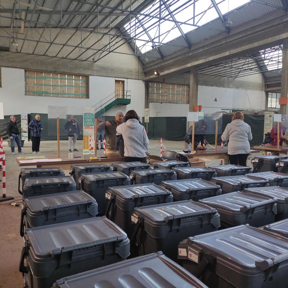 Ascoli Servizi Comunali: distribuiti 16.200 sacchi e mastelli per la raccolta differenziata