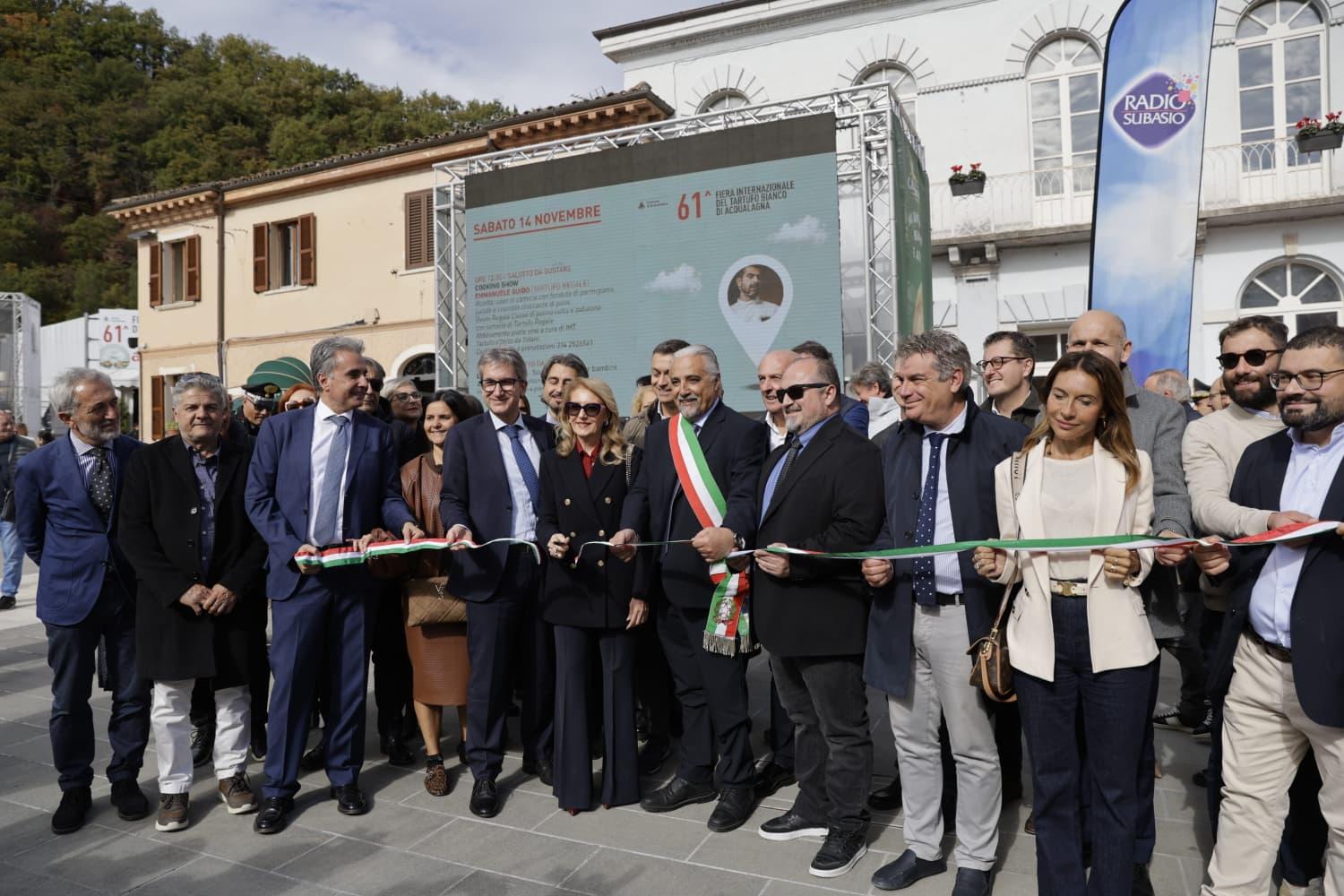 Acqualagna inaugura la 61ª Fiera Internazionale del Tartufo Bianco