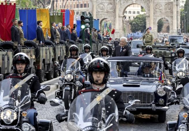 Messaggio del Presidente Mattarella alle Forze Armate in occasione del 80° anniversario della Repubblica Italiana