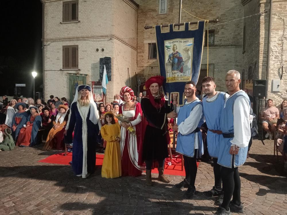 La XXII edizione del Palio del Barone di Tortoreto al rione Terravecchia: protagonista l’attrice Matilde Brandi nel ruolo della Gran Dama
