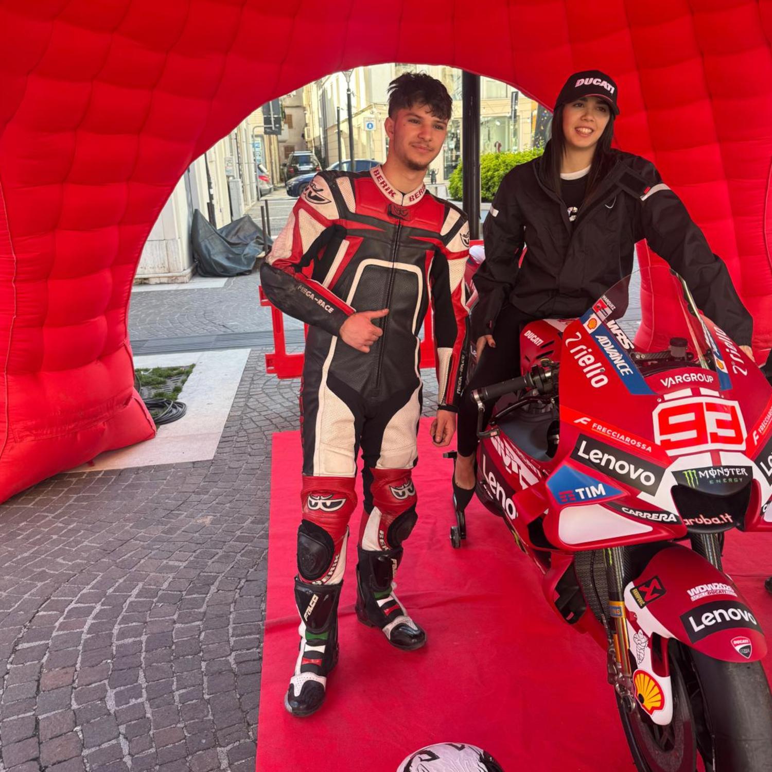 Migliaia di visitatori hanno decretato il grande successo dell'edizione 2026 di 'Pasqua in rosso'