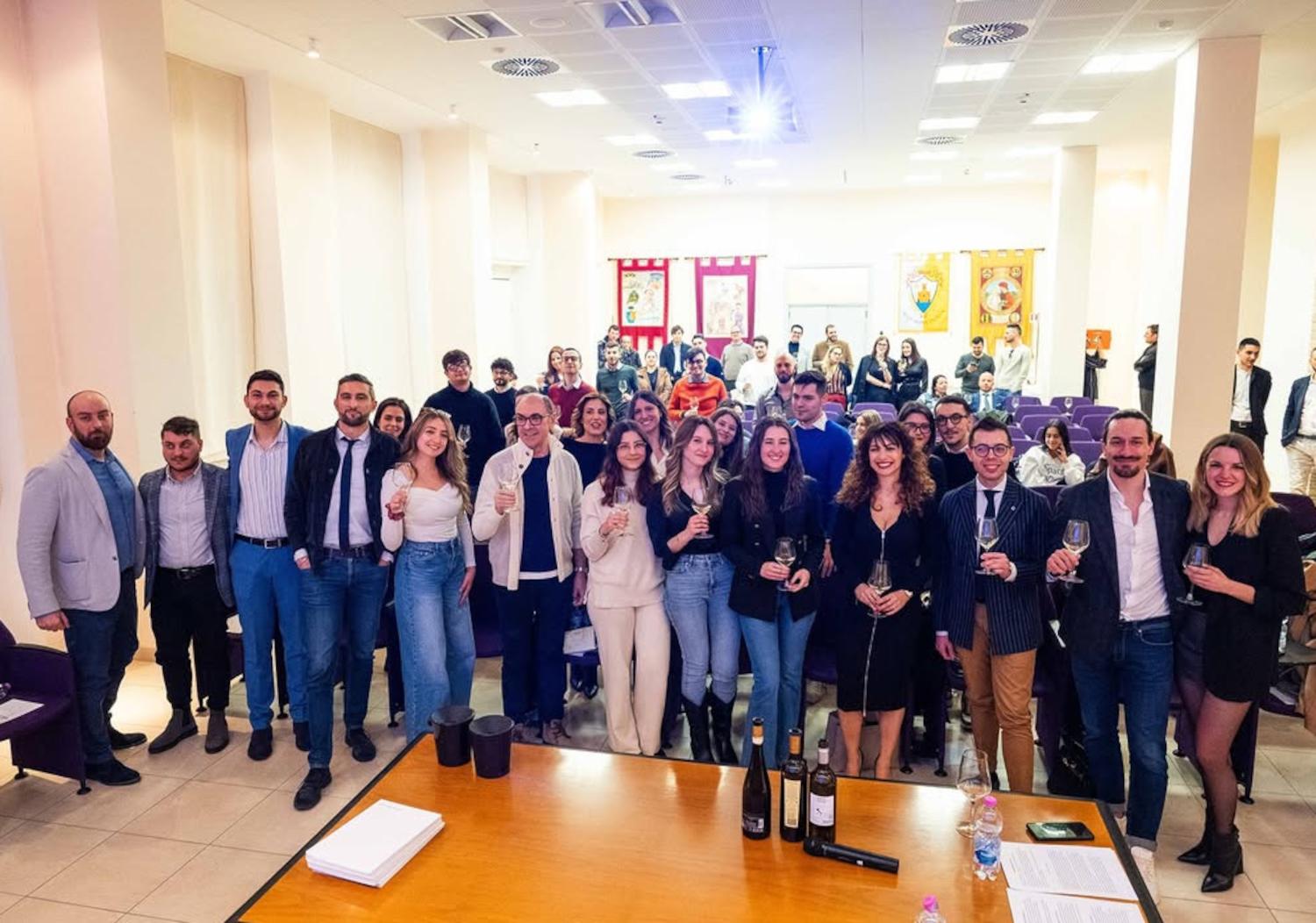 Torna 'Vini in Maschera', l’evento dei Giovani Soci di Banca del Piceno