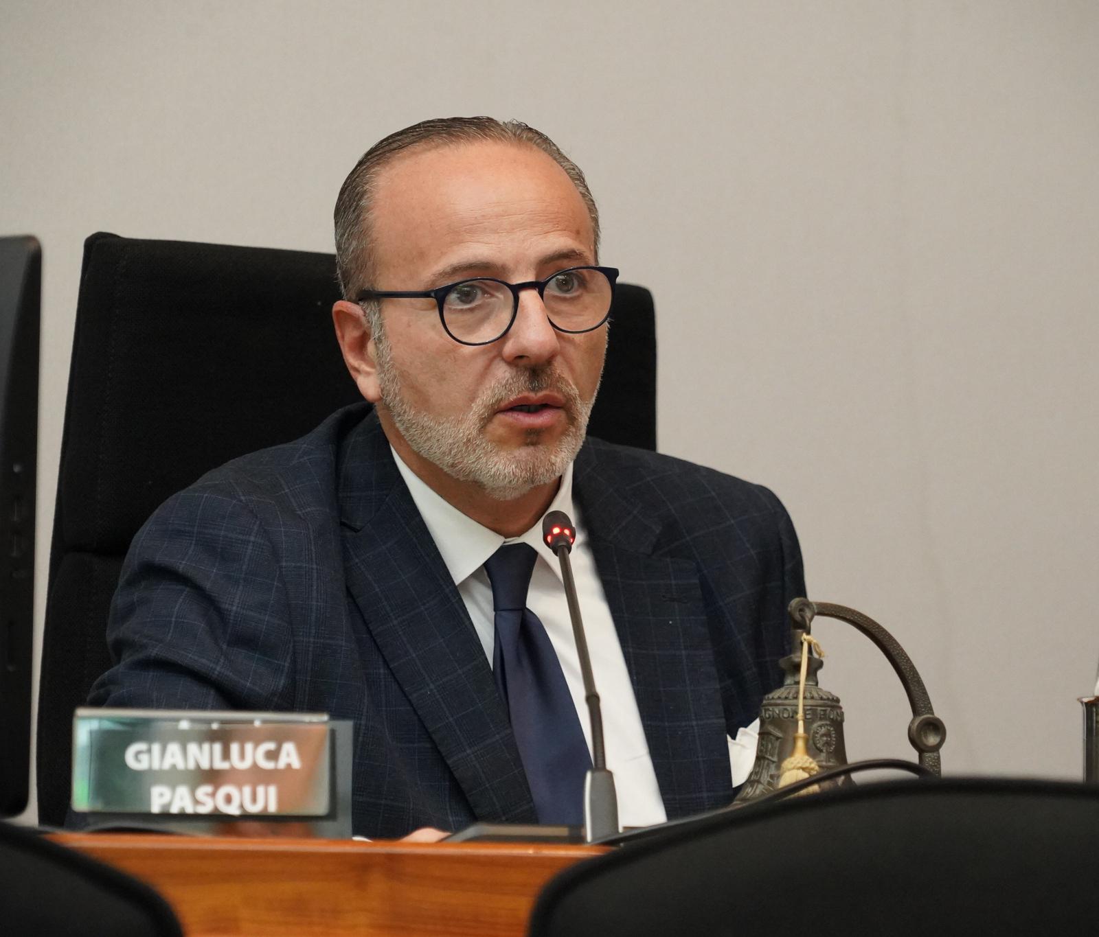 Pasqui condanna insulti sessisti a consigliera Vitri