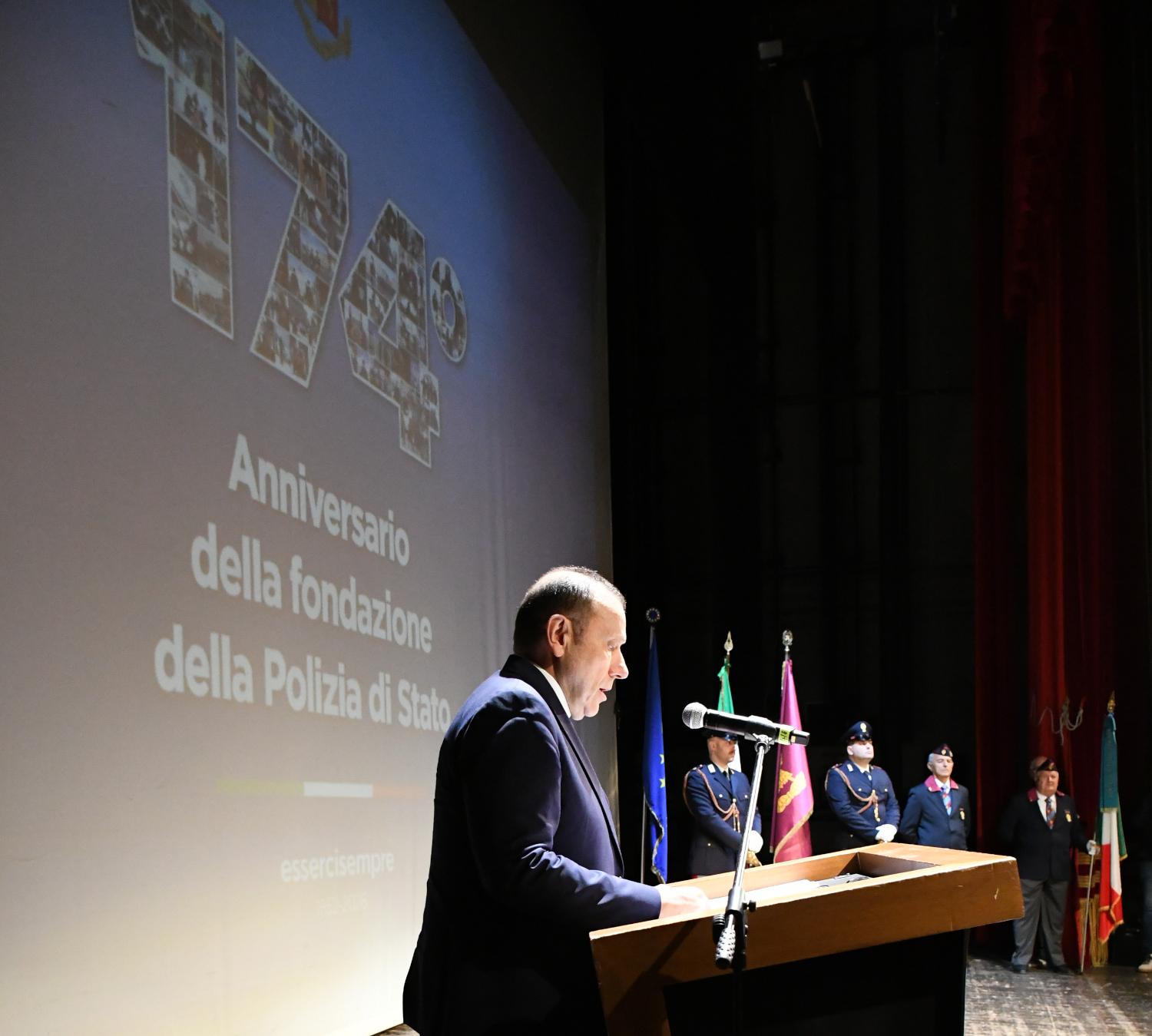 la Polizia di Stato ha celebrato il 174° anniversario dalla sua fondazione