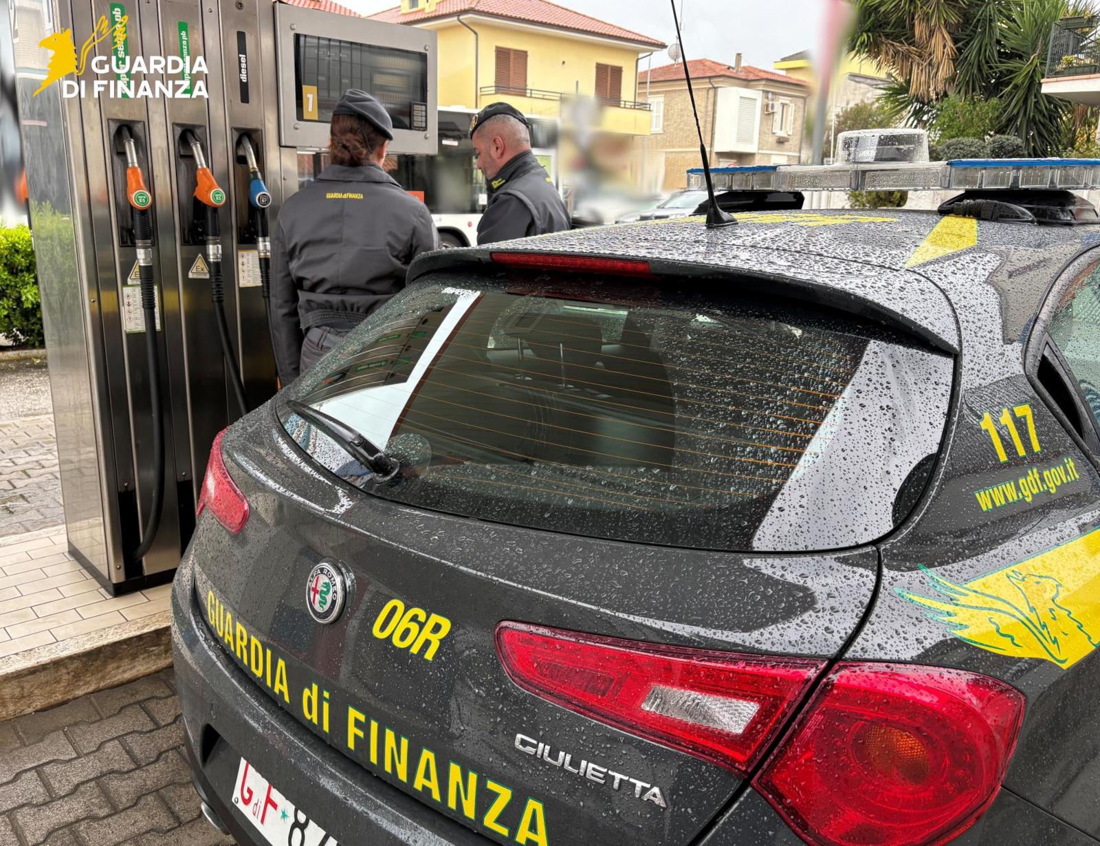 Scoperta dalle Fiamme gialle frode nel settore dei carburanti e dei prodotti energetici. Denunciato un imprenditore