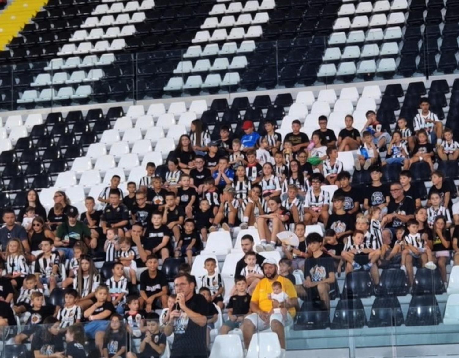 Ascoli Calcio - Carrarese con i tifosi nella nuova Curva sud 'Costantino Rozzi'