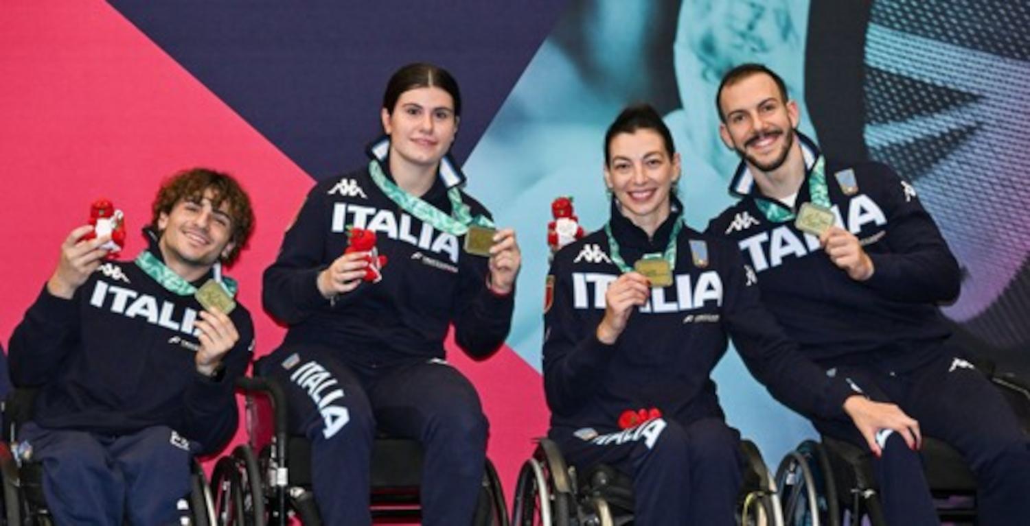 Michele Massa Campione d'Europa:  oro con l'Italia nel fioretto a squadre miste