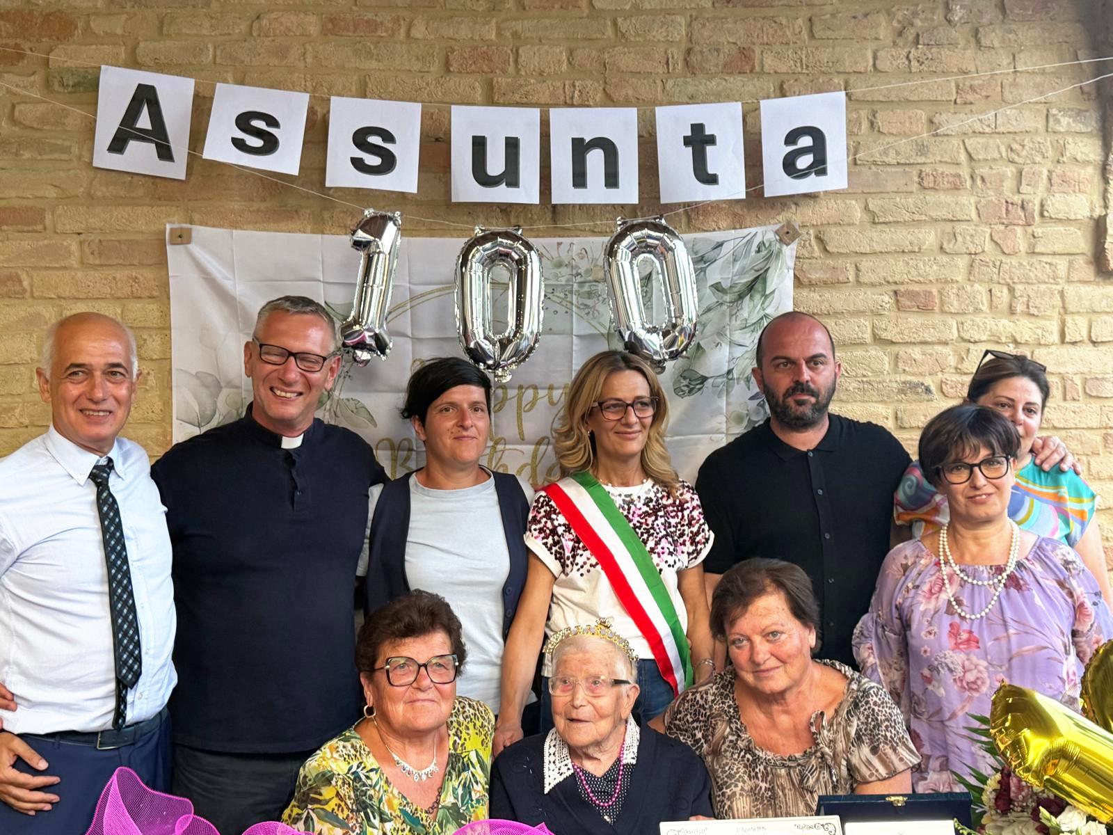 Castorano festeggia i 100 anni di Assunta Gregori