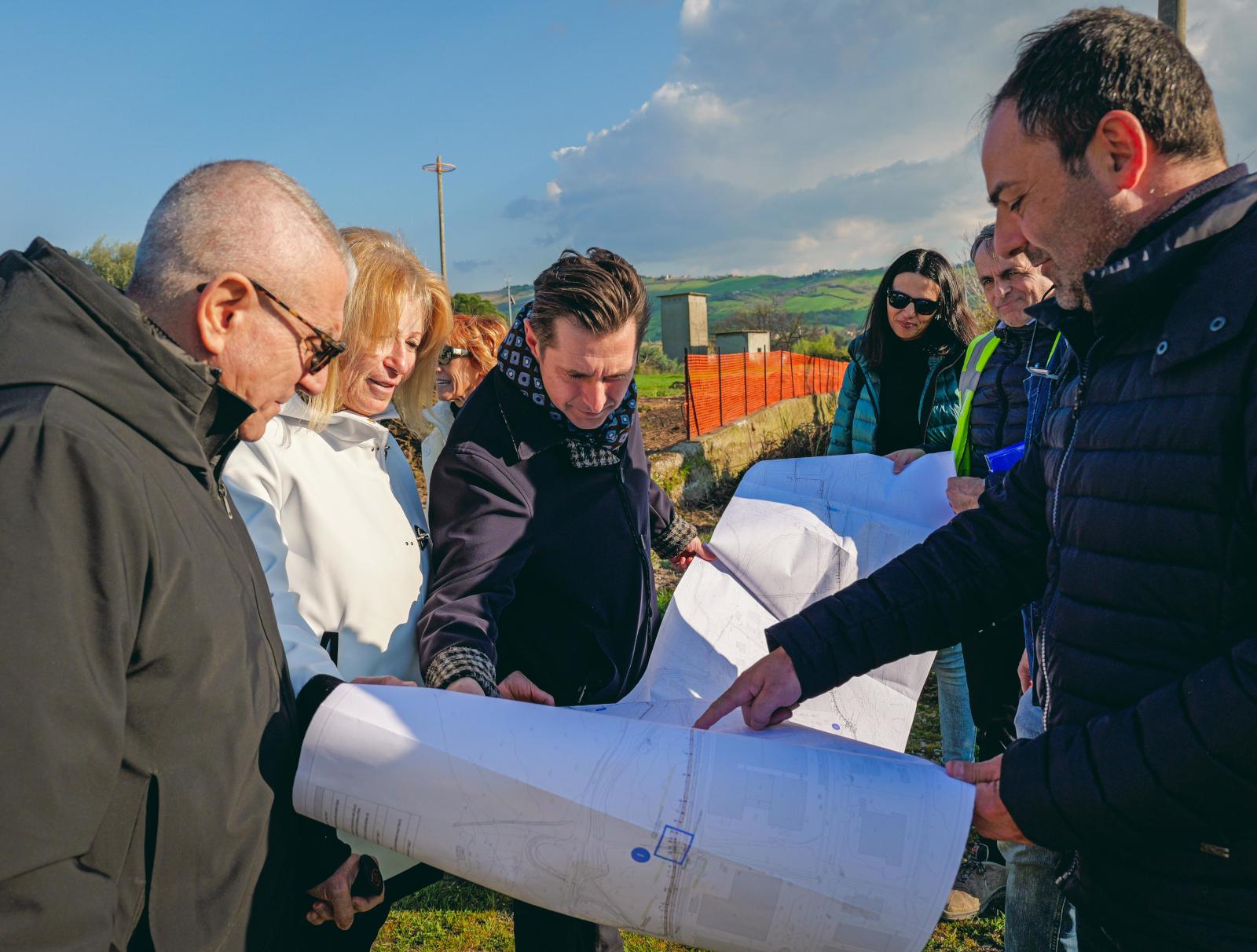 Consegnato il cantiere del tratto B1 della Ciclovia del Tronto, il sindaco Fioravanti: 'Colleghiamo entroterra e costa in maniera sostenibile'
