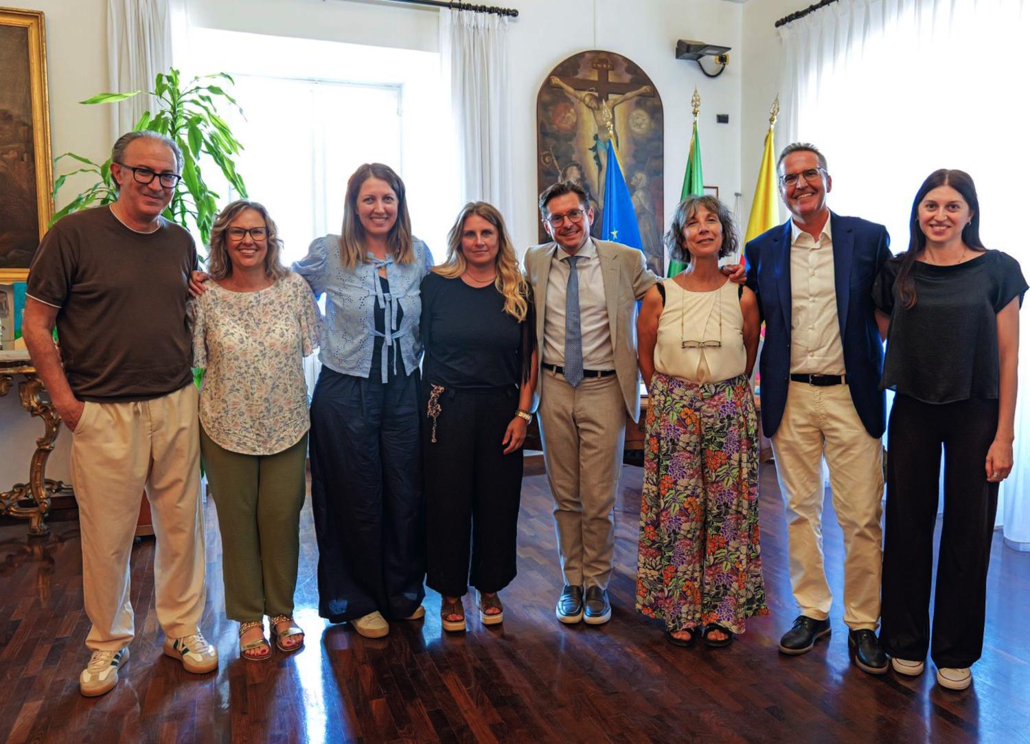 Più risorse per il sociale: cinque assunzioni all'ATS 22, di cui una per il progetto Desteenazione