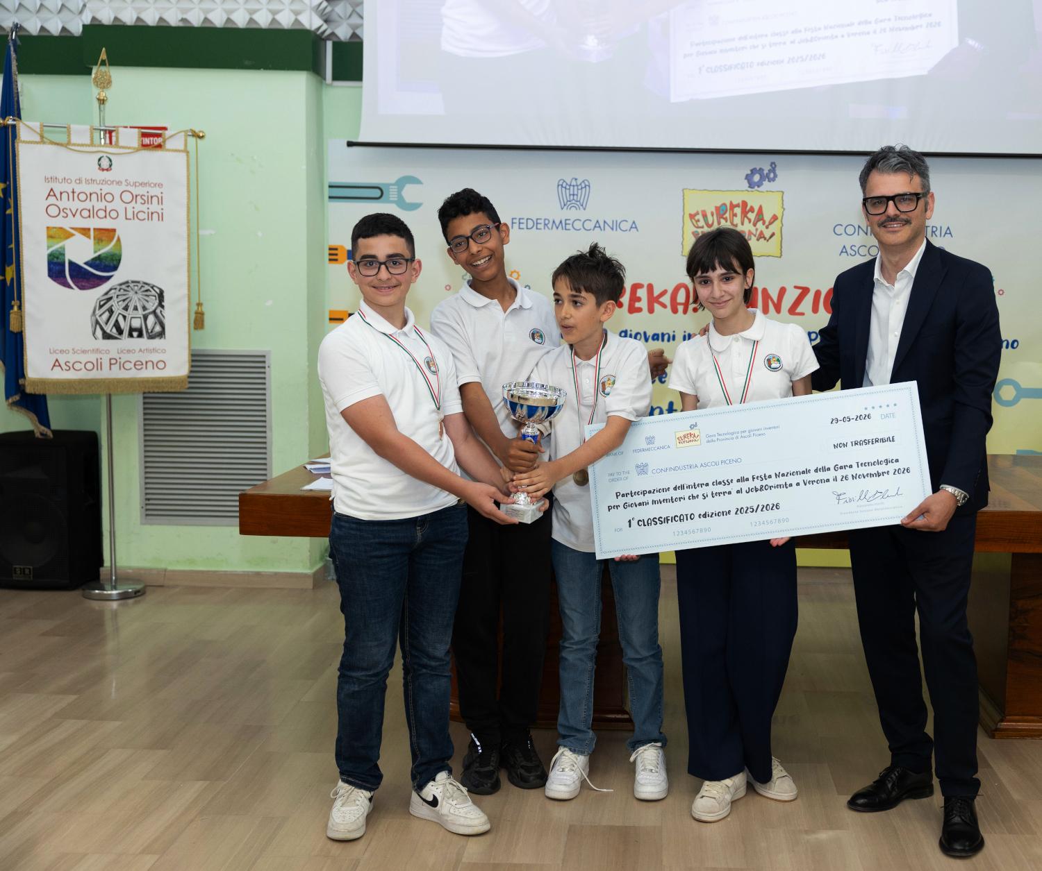 'Eureka! Funziona!' al Liceo Scientifico Antonio Orsini. Confindustria Ascoli Piceno premia i giovani inventori del territorio