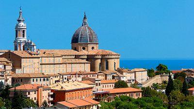 Loreto, '40 anni di amore convertono i cuori'