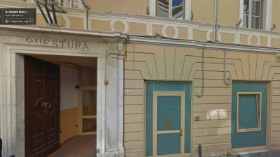 Poliziotta si uccide in Questura con la pistola d'ordinanza