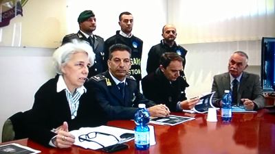 Arrestato direttore generale Manifattura Tabacchi di Chiaravalle