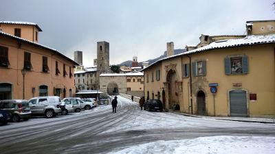 Marche imbiancate, ferrovia in tilt per ghiaccio