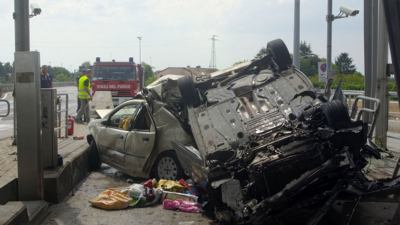 Fiat Punto distrutta da Audi A3 di un giovane maceratese, morti padre e figlio