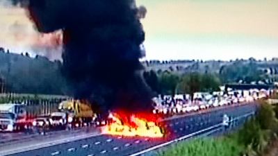 Bottino di circa 5 milioni nella rapina con kalashnikov in autostrada