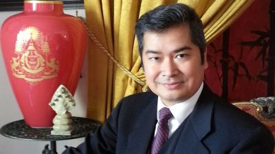 Al Kursaal sapori d'Oriente con il Principe Sisowath Ravivaddhana Monipong di Cambogia