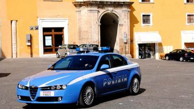 Polizia smaschera banda di rumeni dediti a derubare clienti di prostitute