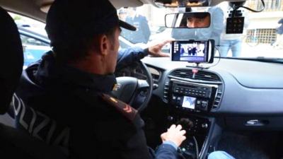 Operazione 'safety car', l' occhio elettronico della Polizia ha fatto recuperare 411 auto rubate