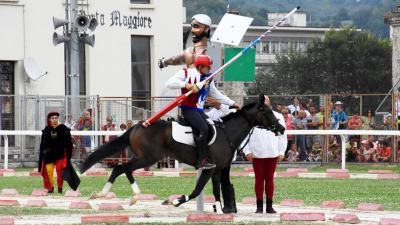 Fabio Picchioni di Porta Romana vince la Quintana 2016