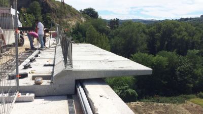 Prende corpo la pista ciclabile sul ponte di San Filippo