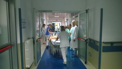 Terremoto, è arrivata al pronto soccorso del Mazzoni la bimba di 8 anni estratta viva dalle macerie