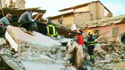 Terremoto, estratte vive 215 persone, 15 nelle Marche