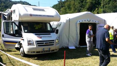 Terremoto, a Borgo d'Arquata il camper Farmacia Mobile