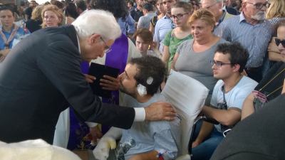 Terremoto, celebrati ad Ascoli i funerali solenni alla presenza di Mattarella e Renzi