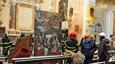 Terremoto, 300 opere d’arte tratte in salvo nei Comuni di Sarnano, Visso e Caldarola