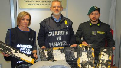 'Operazione Opium', le Fiamme gialle arrestano 12 narcotrafficanti con 32 chili di eroina