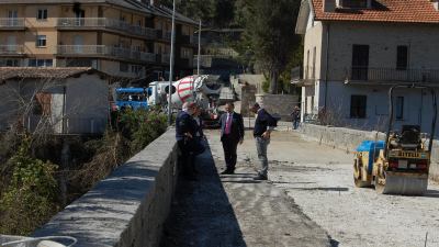 Sopralluogo del presidente della Provincia al ponte di Mozzano