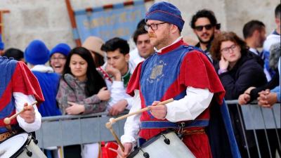 Quintana, annullate le gare degli sbandieratori in segno di lutto per la scomparsa di Paolo Volponi