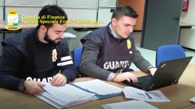 Operazione 'Cyberlocked', 8 indagati, 20 siti internet illegali oscurati