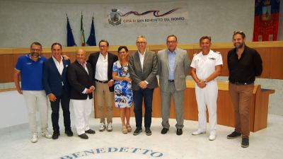 Iniziato il dragaggio dell'imboccatura al porto di San Benedetto del Tronto